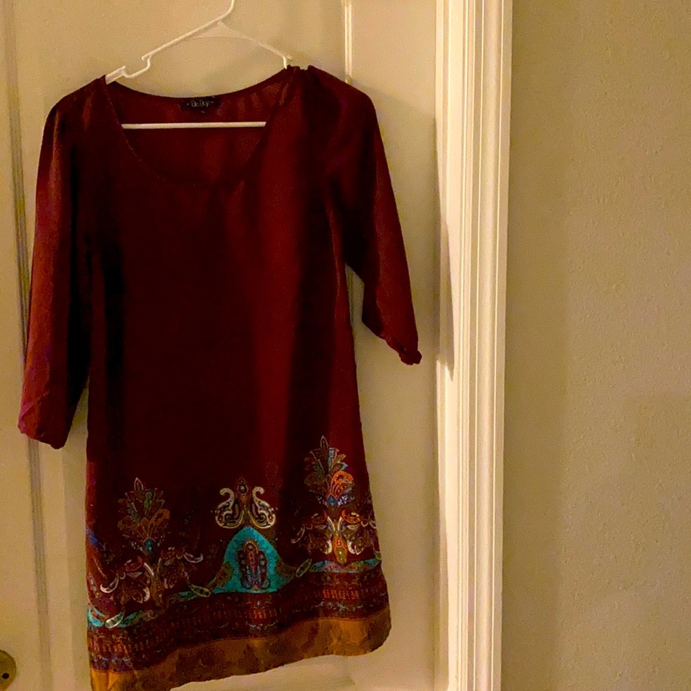 Cute dress with design size small